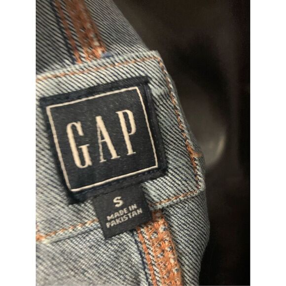 NEW WITH TAGS Gap Maternity Blue Jean Denim Bib Overalls Size Small - Picture 6 of 8